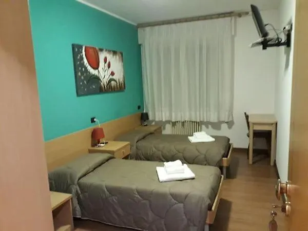 Albergo Da Danilo Mogliano Veneto 2*,  Italy